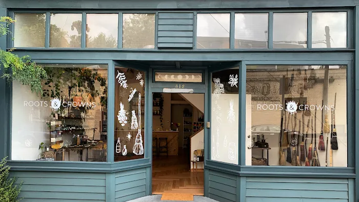 Roots & Crowns Apothecary 1