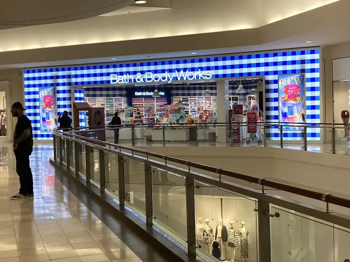 Bath & Body Works 2