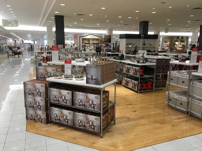 Macy's 0