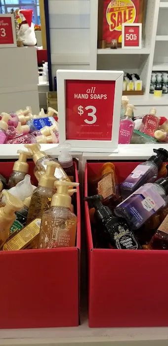 Bath & Body Works 0