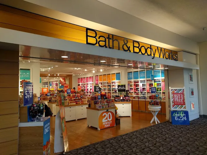 Bath & Body Works 1