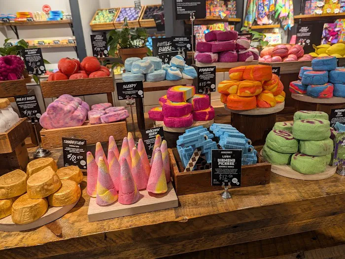 Lush Cosmetics Bridgeport Village 0