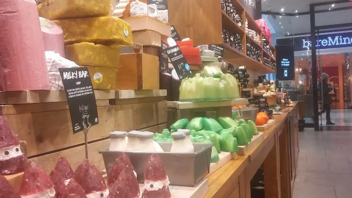 Lush Cosmetics Washington Square 5