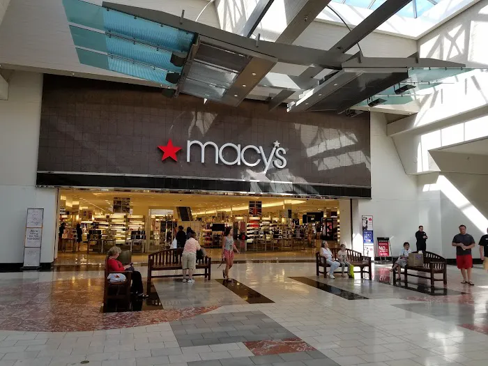 Macy's 0