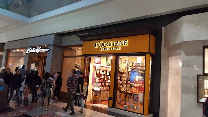 L'OCCITANE EN PROVENCE 0
