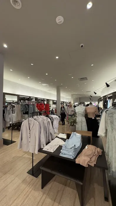 Abercrombie & Fitch 0