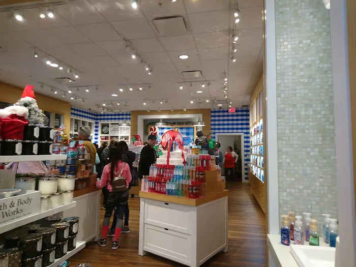 Bath & Body Works 8