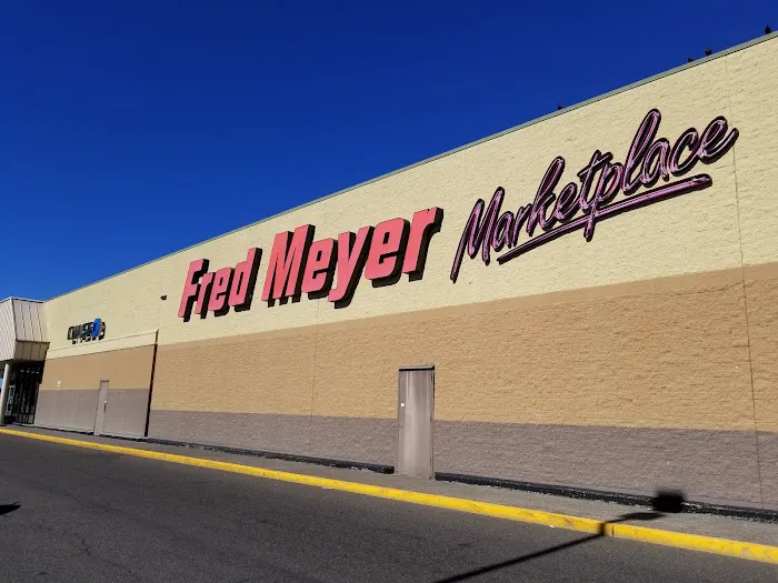Fred Meyer 9