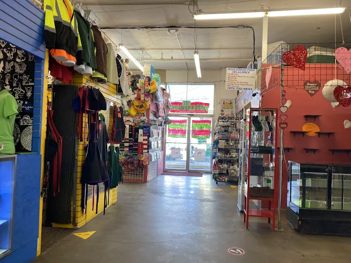 M&M Marketplace 5