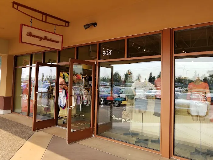 Tommy Bahama Outlet 0