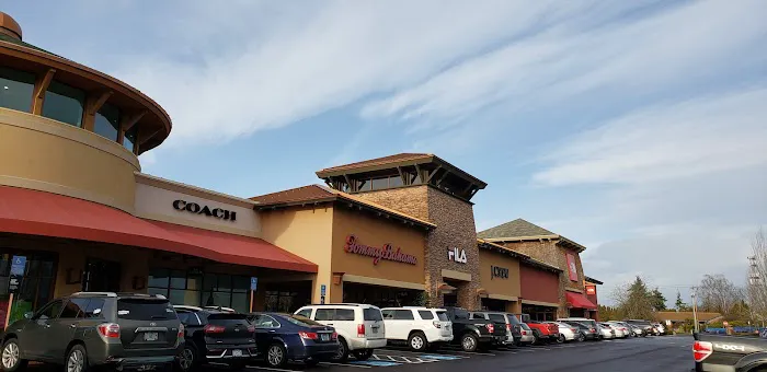 Tommy Bahama Outlet 1