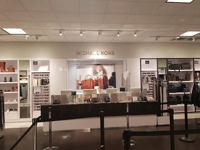 Michael Kors Outlet 7