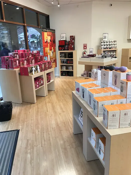 Luxury Beauty Store 8