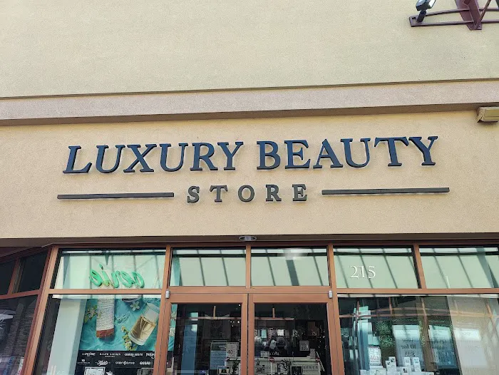 Luxury Beauty Store 6