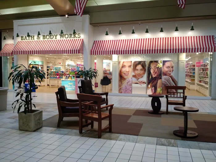 Bath & Body Works 1