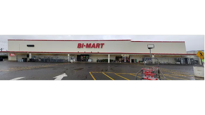 Bi-Mart Membership Discount Stores 0