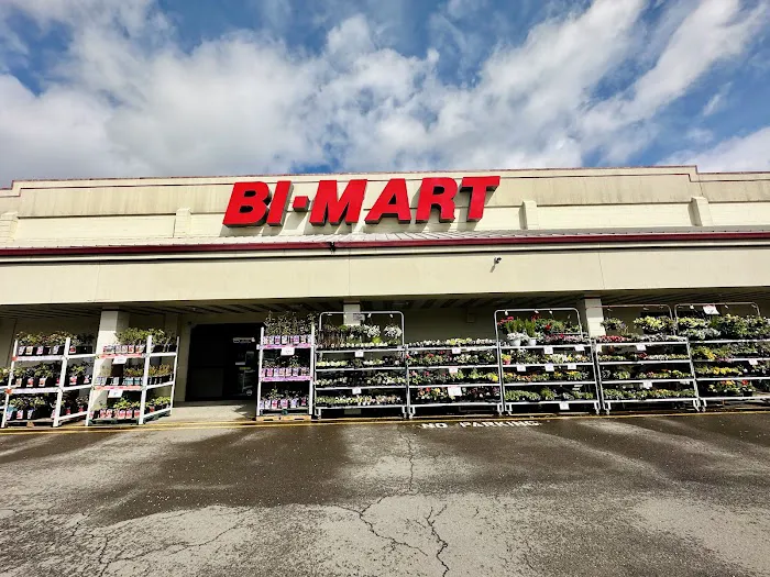 Bi-Mart 9