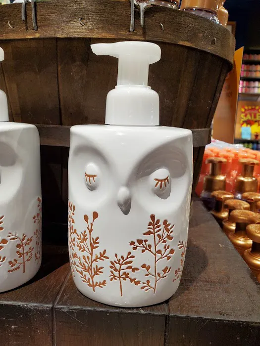 Bath & Body Works 8