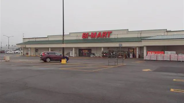 Bi-Mart Membership Discount Stores 2