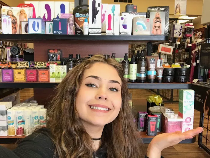 Eva's Boutique 8