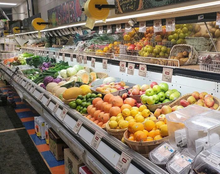 The Kiva Grocery & Deli 5