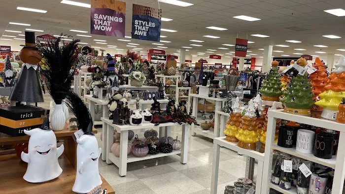 T.J. Maxx & HomeGoods 4