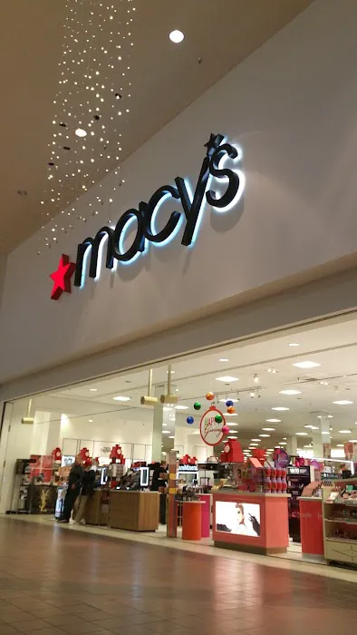 Macy's 0