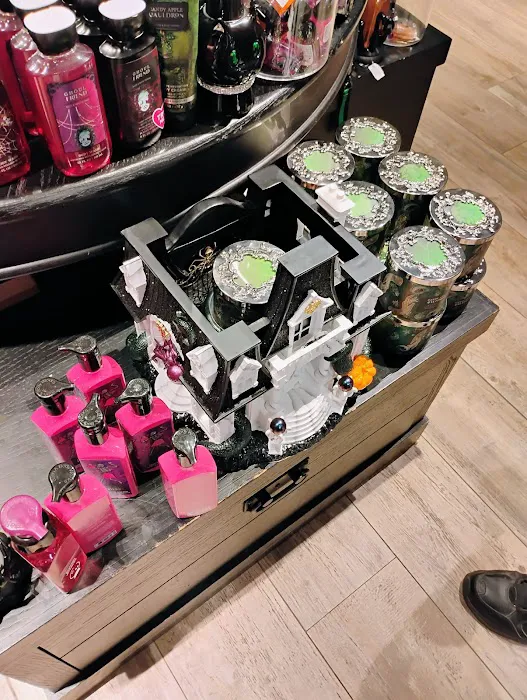 Bath & Body Works 7