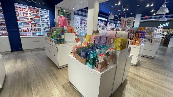 Bath & Body Works 8