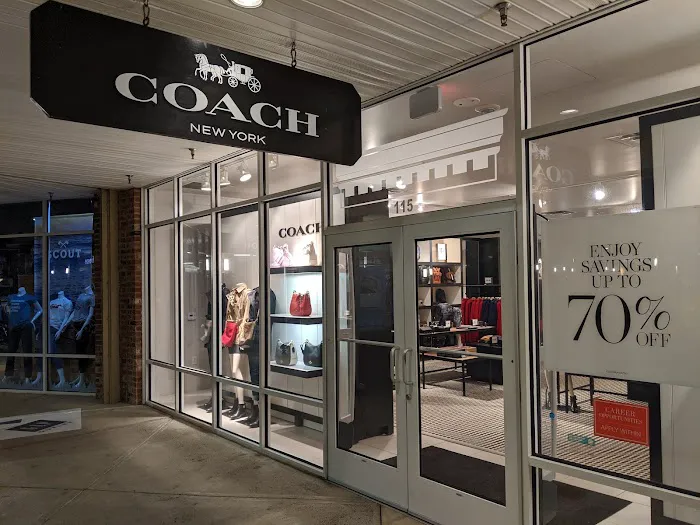COACH Outlet 1