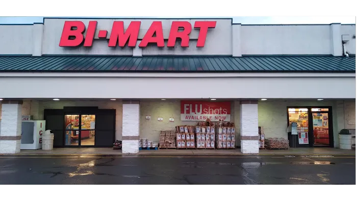 Bi-Mart Membership Discount Stores 0