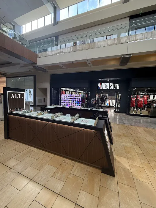 ALT. Fragrances Houston Galleria 0