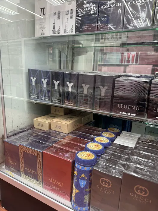 Crown Perfume & Cosmetics 4