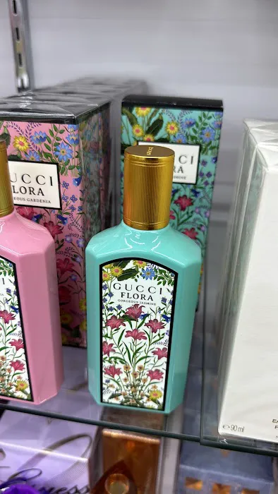 Crown Perfume & Cosmetics 5