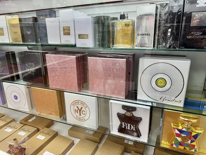 Crown Perfume & Cosmetics 9