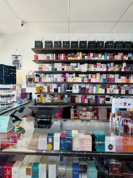 Designer Perfumes Hut 0