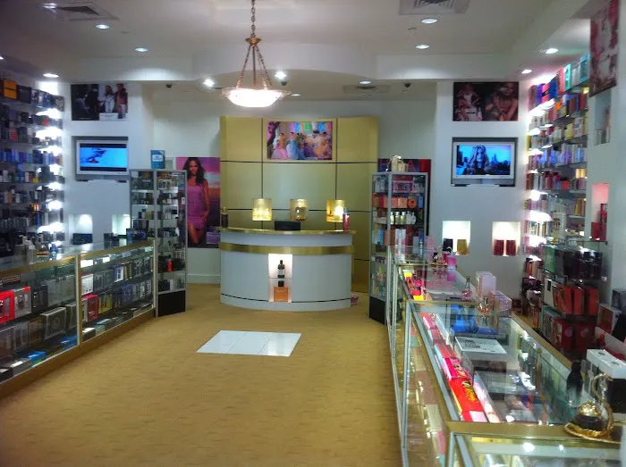 Famous Fragrance 0