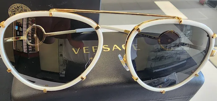 Erica's Eyewear & Gifts 1