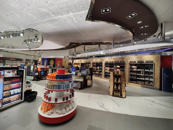 iS Duty Free 5