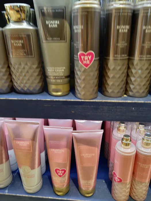 Bath & Body Works 4