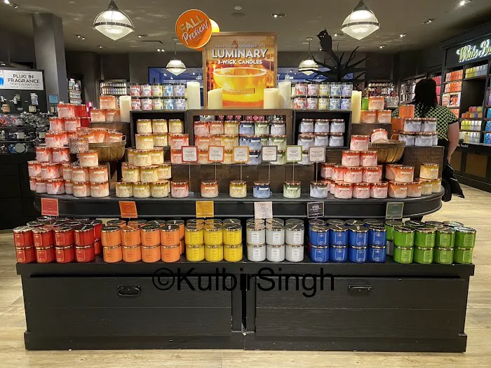 Bath & Body Works 4