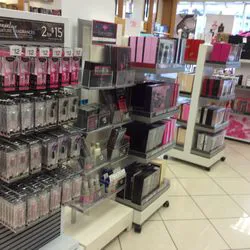 Perfumania 6
