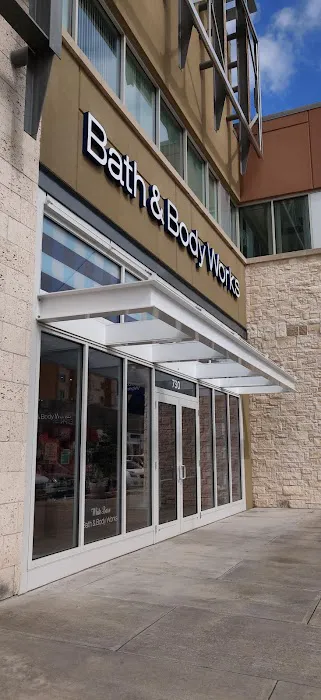 Bath & Body Works 1