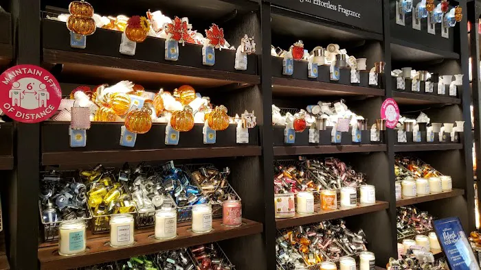 Bath & Body Works 4