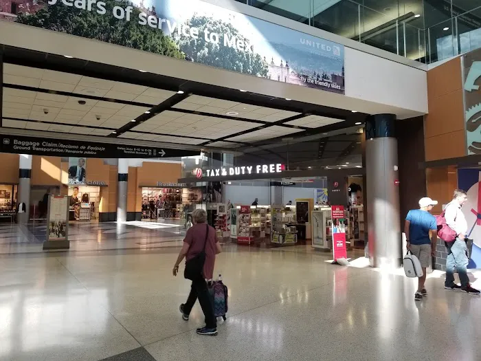 Dufry Tax & Duty Free 4