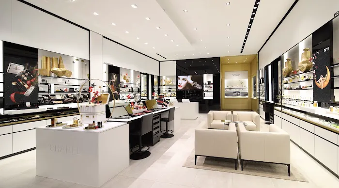 CHANEL FRAGRANCE AND BEAUTY BOUTIQUE 7