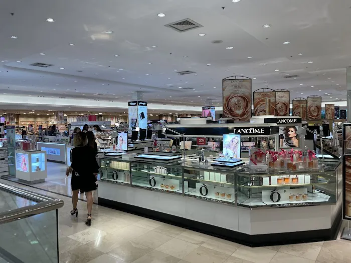 Dillard's 6