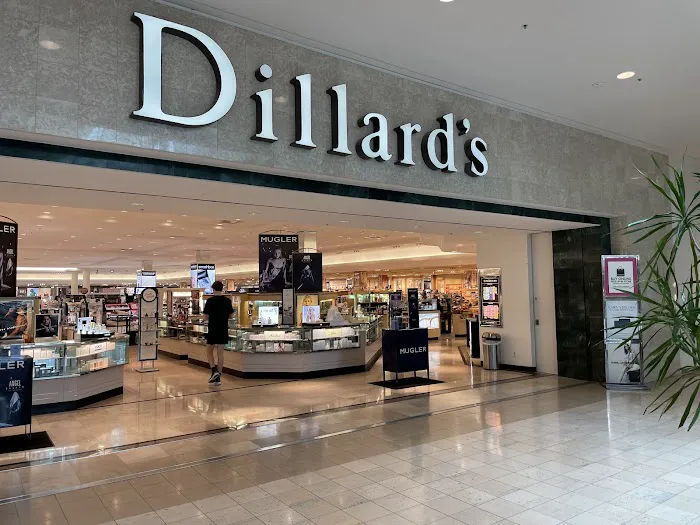 Dillard's 0
