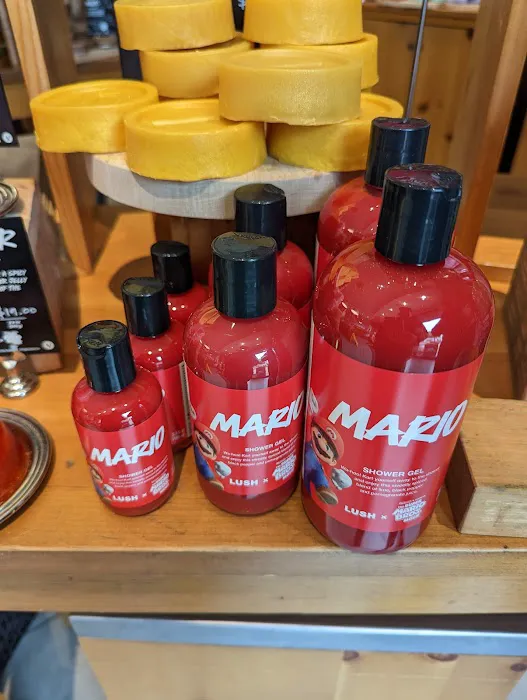 Lush Cosmetics Market Street Woodlands 8