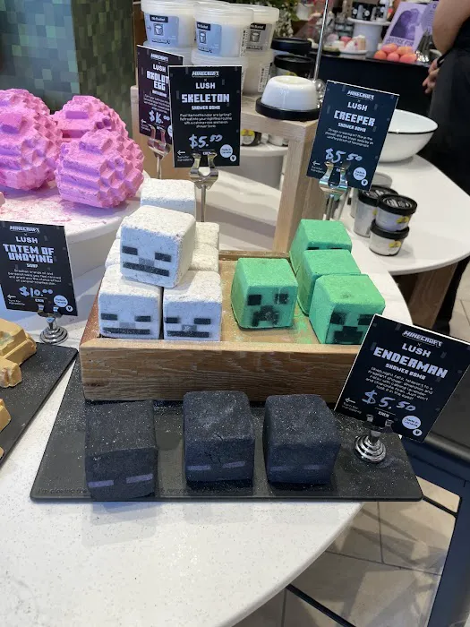 Lush Cosmetics Market Street Woodlands 2